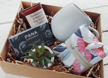 Load image into Gallery viewer, Happy Birthday Gift Set Box