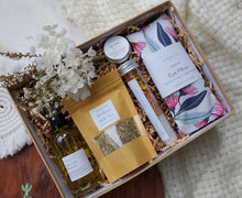 Load image into Gallery viewer, Pregnancy Gift Box Set