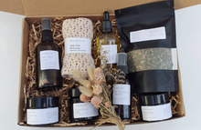 Load image into Gallery viewer, Essential Mum and Baby Pamper Gift Set Box