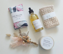 Load image into Gallery viewer, Nourishing Pamper Gift Set Box