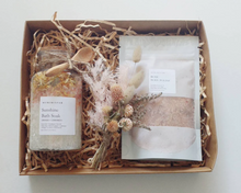 Load image into Gallery viewer, Follow the Sun Pamper Gift Set Box